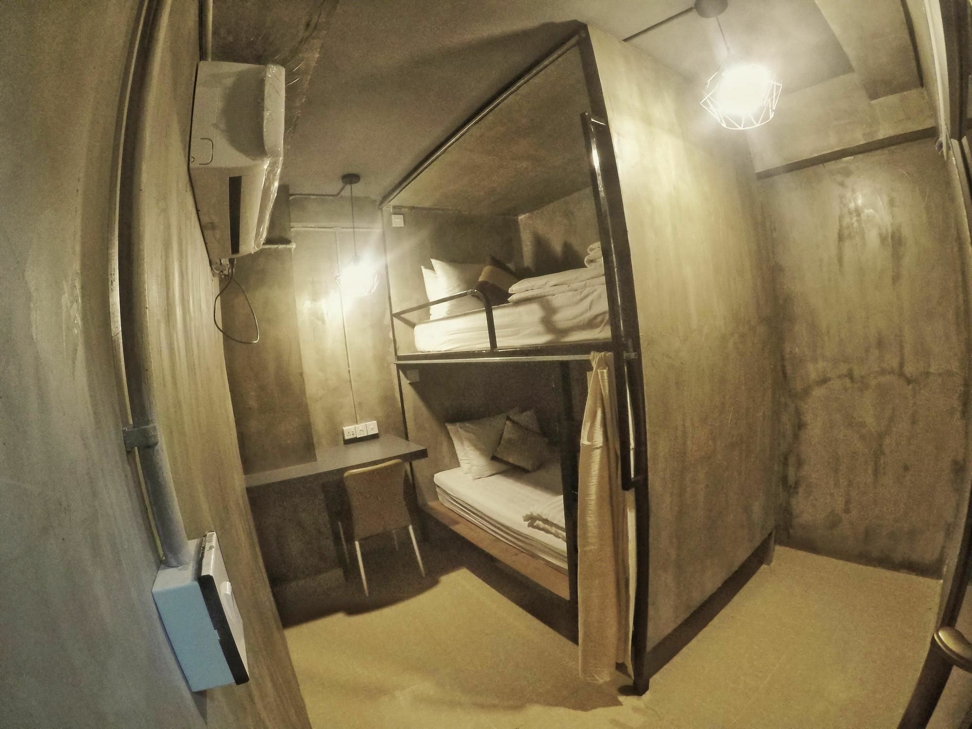 The Lodge Yangon Hostel Екстериор снимка